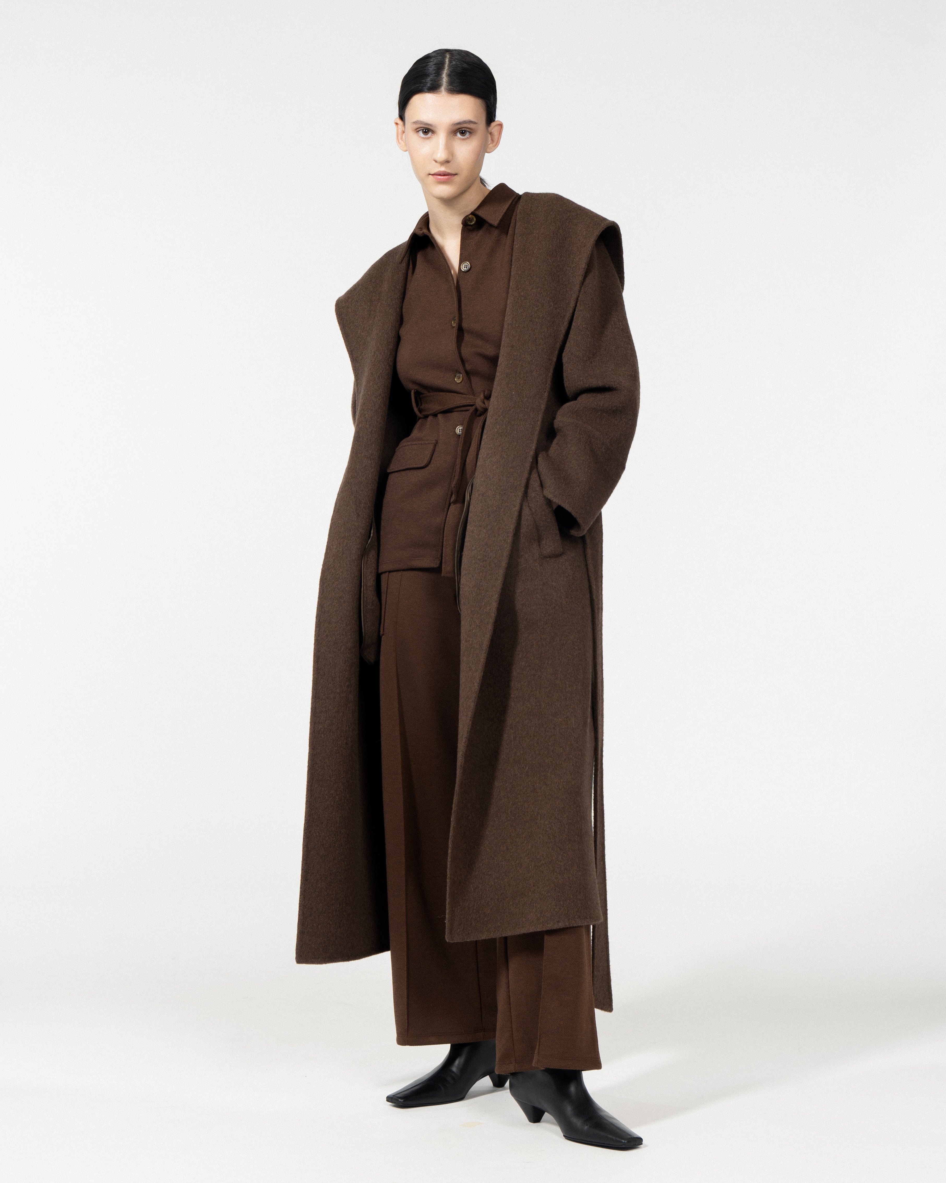 CAPPOTTO VESTAGLIA CON CAPPUCCIO E CINTURA