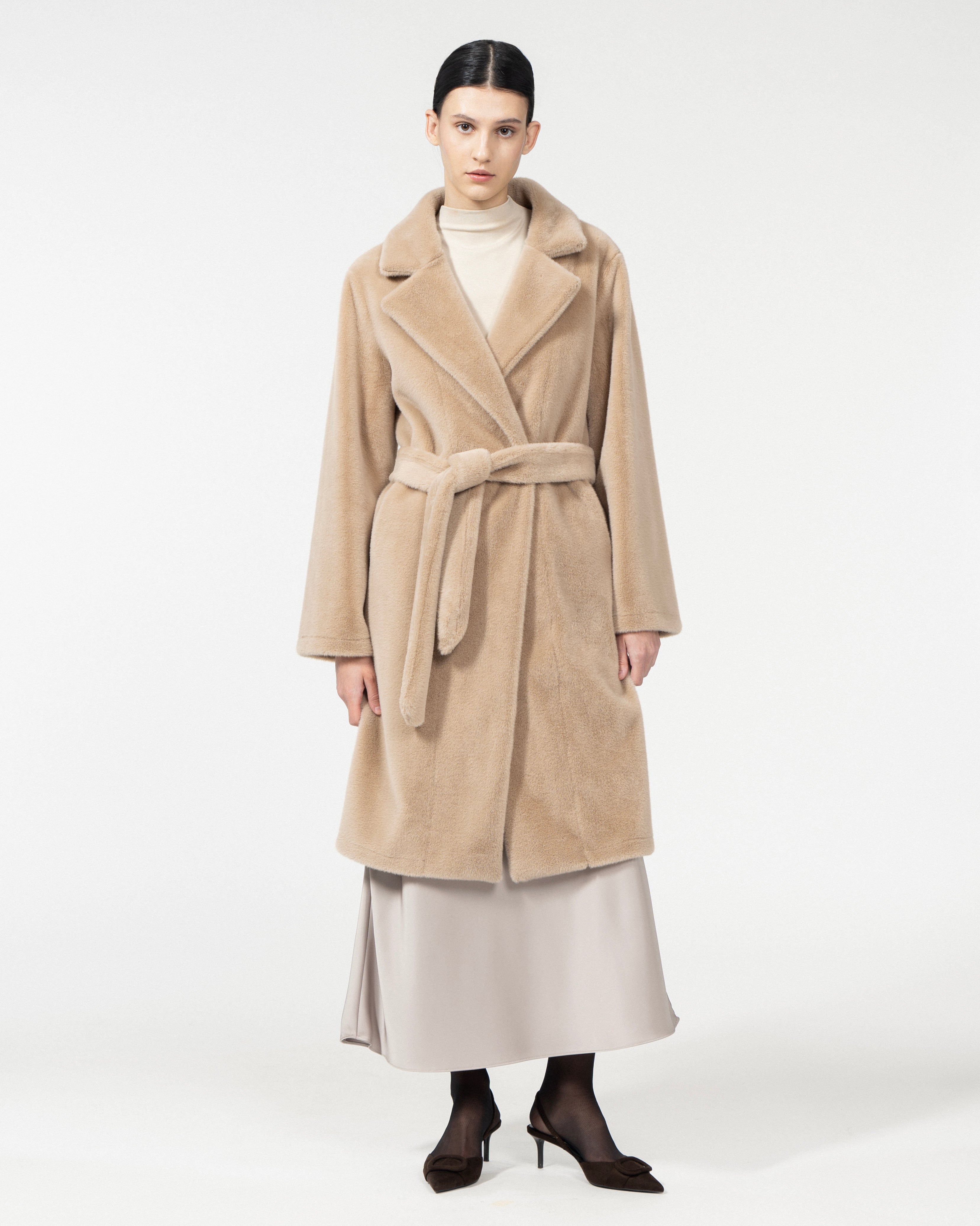CAPPOTTO IN ECOPELLICCIA CON CINTURA
