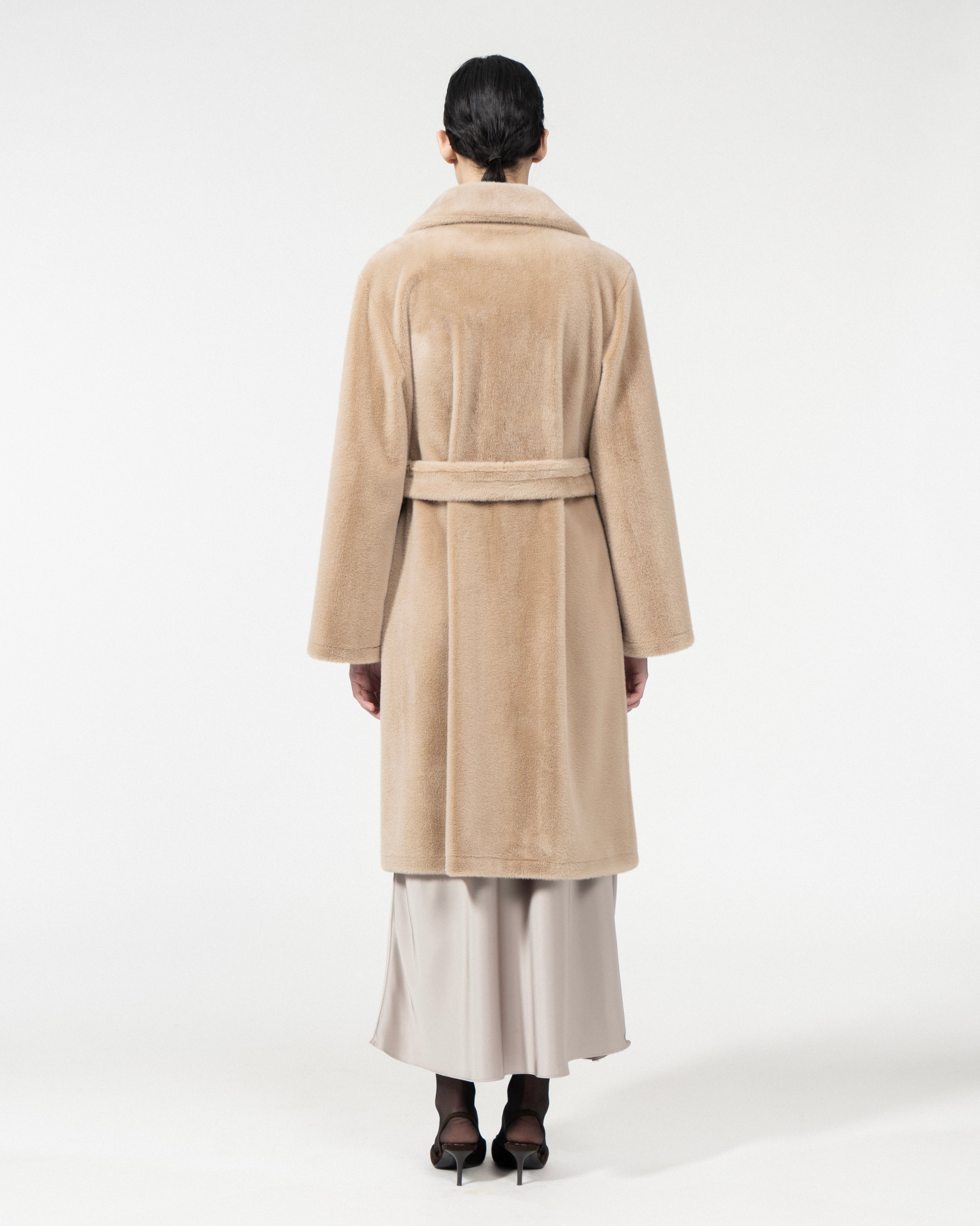 CAPPOTTO IN ECOPELLICCIA CON CINTURA