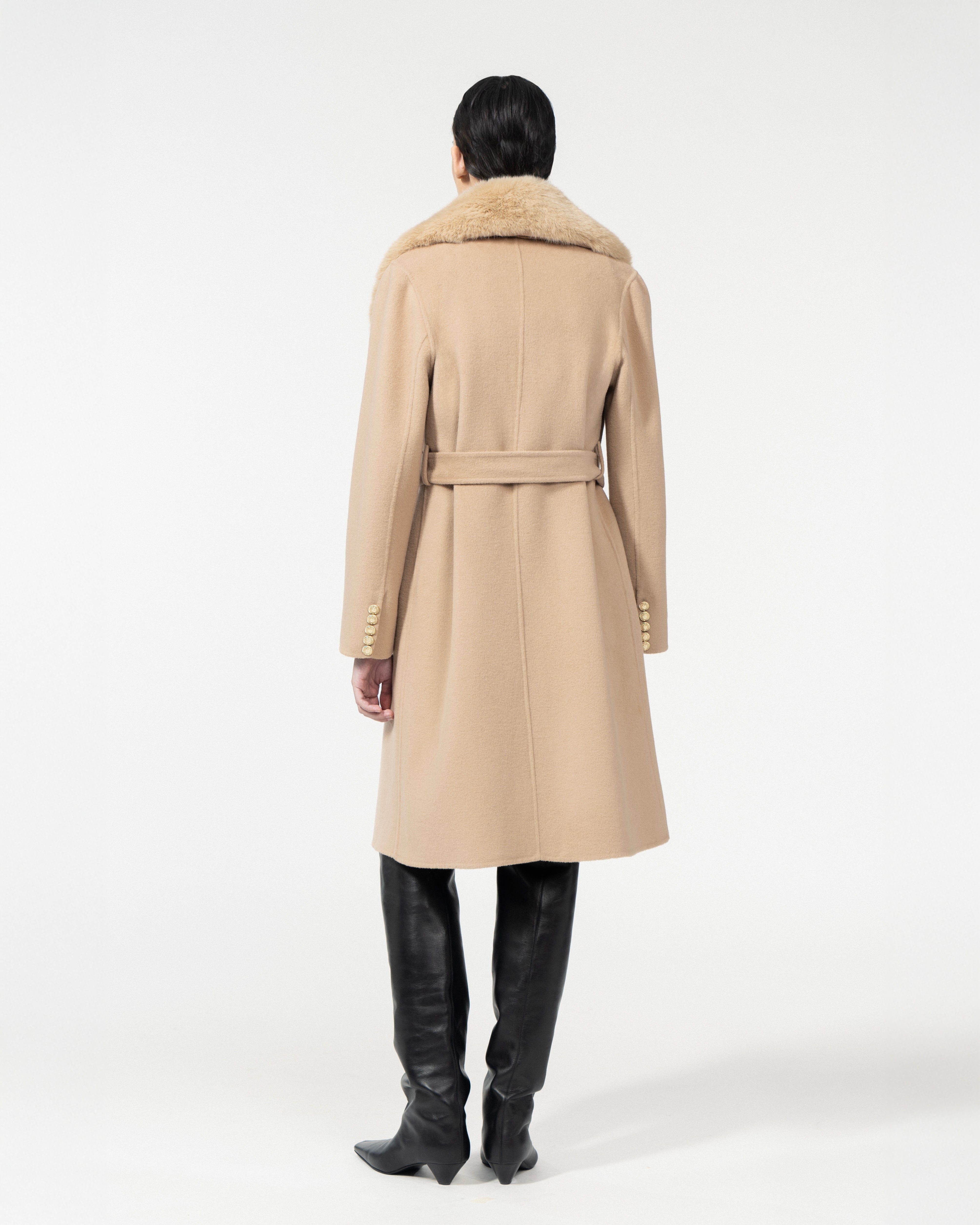 CAPPOTTO VESTAGLIA CON COLLO IN ECOPELLICCIA E CINTURA