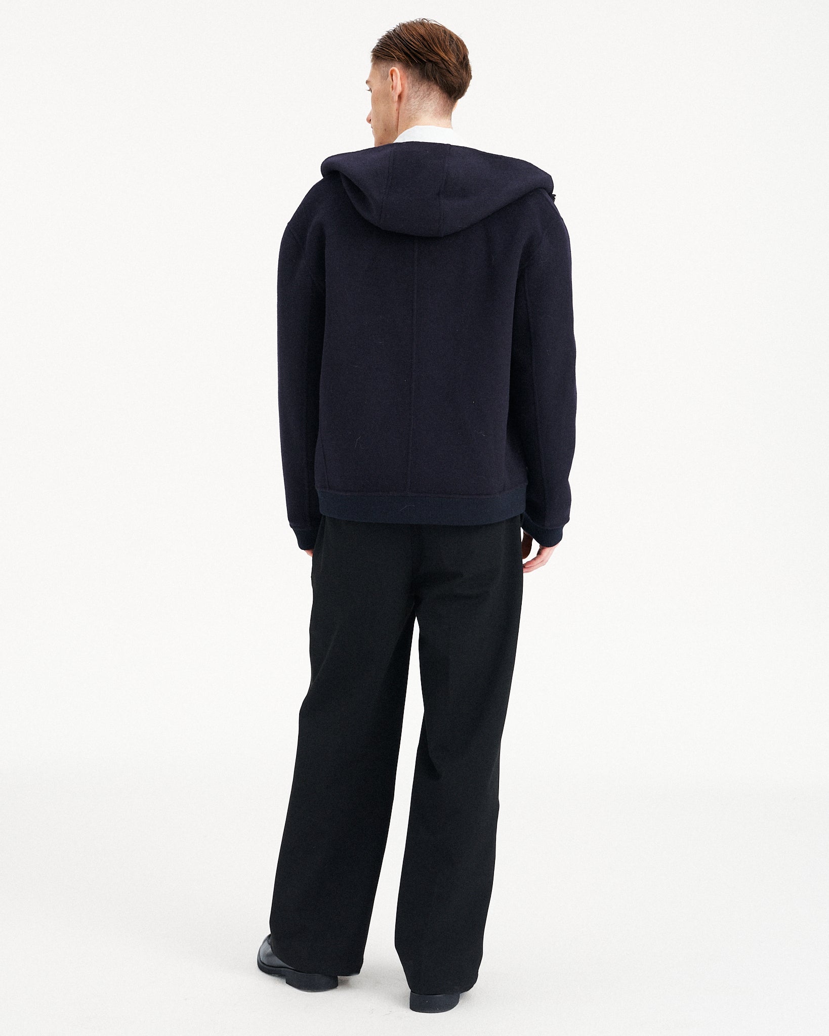 GIACCA BLU CORTA CON ZIP E CAPPUCCIO