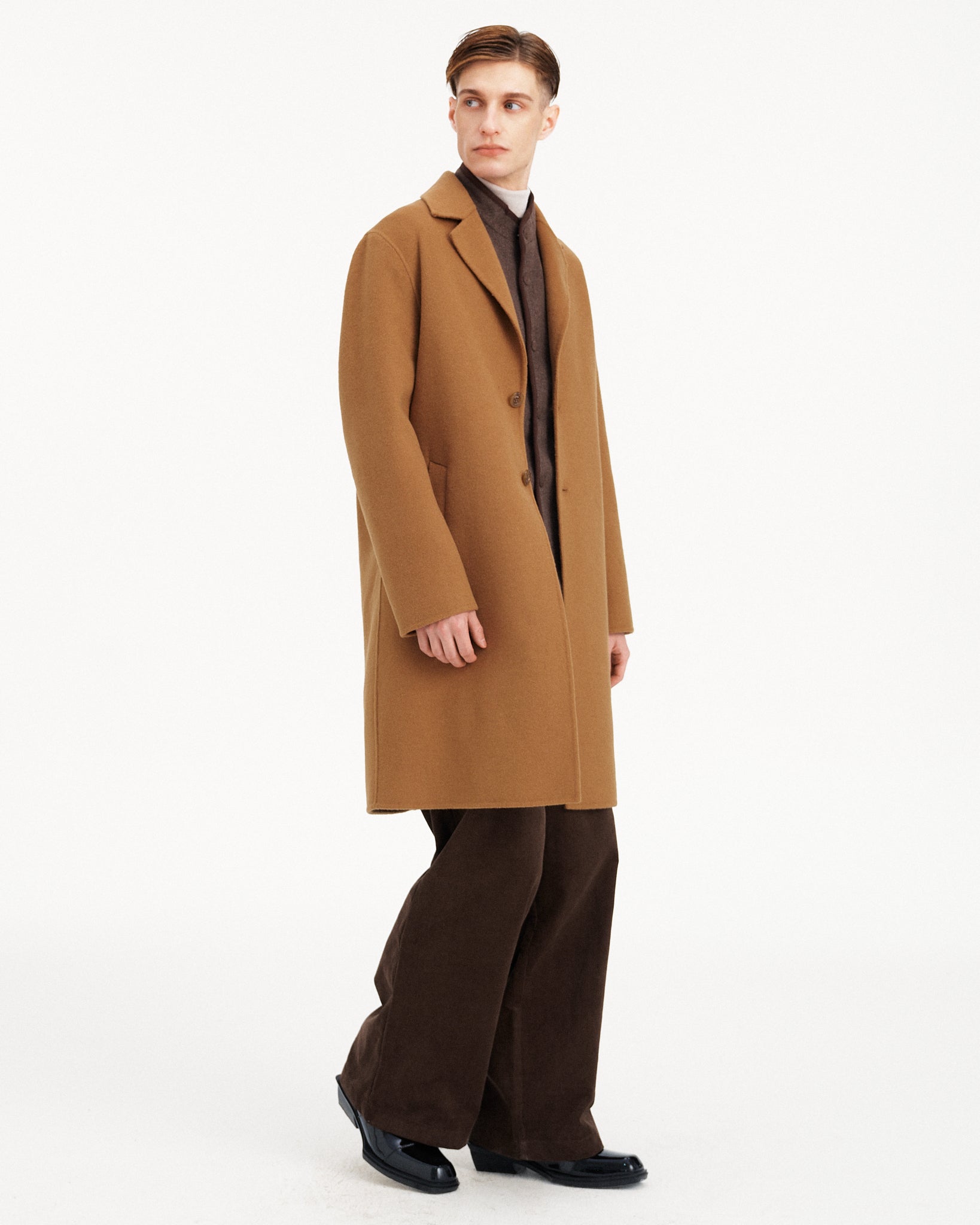 CAPPOTTO CON COLLO A LANCIA