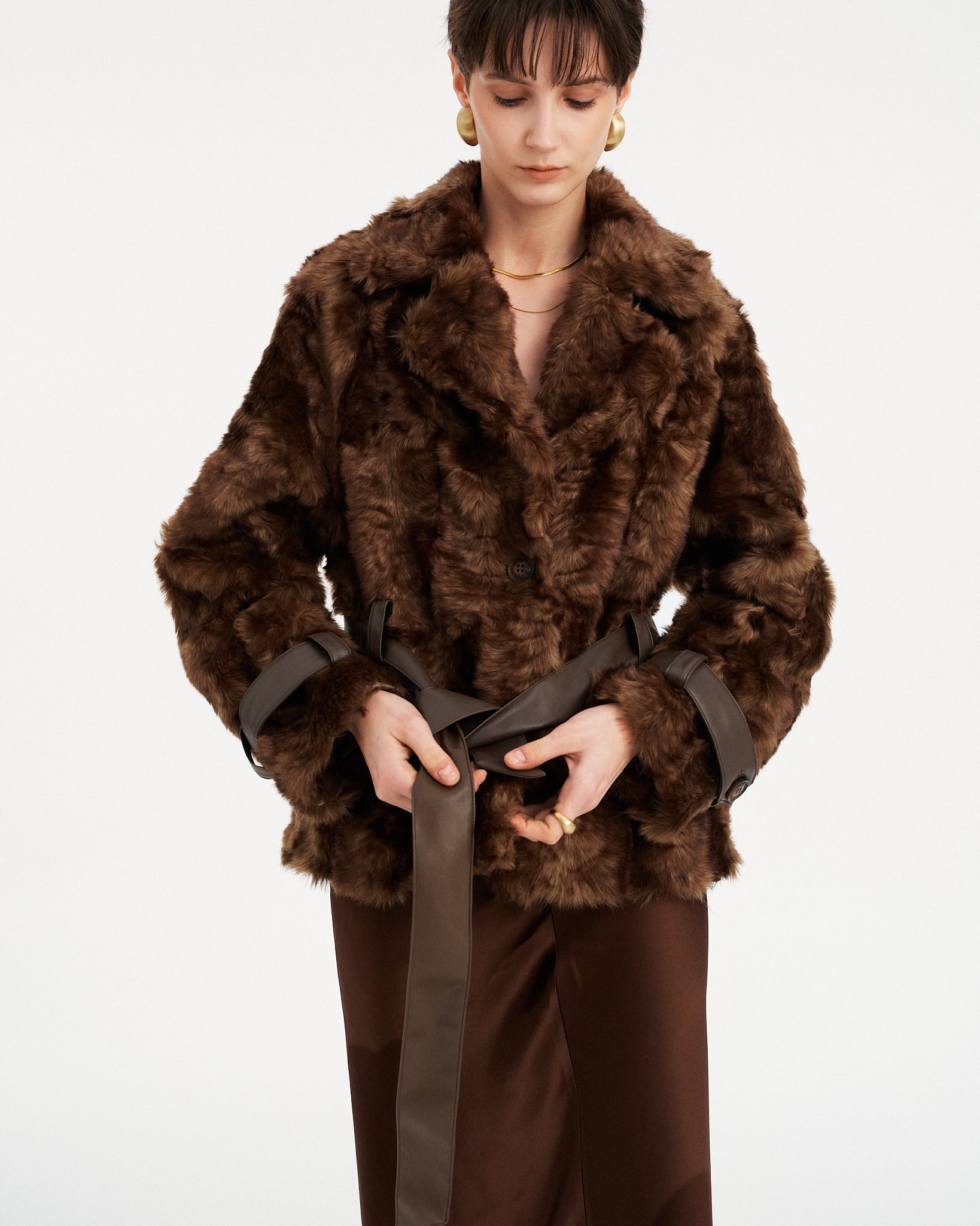 CAPPOTTO IN ECOPELLICIA CON CINTURA