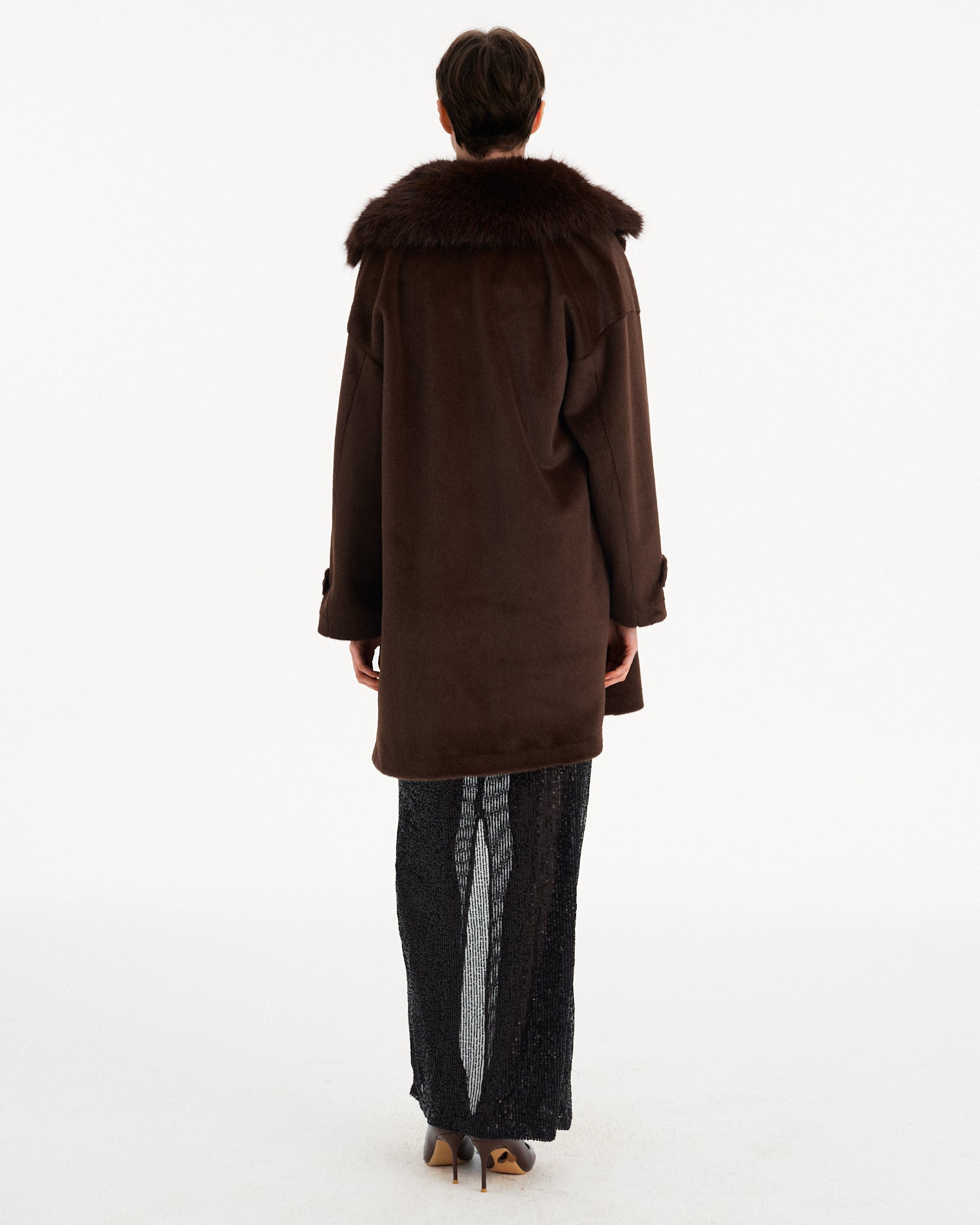 CAPPOTTO LUNGO IN ECOPELLICIA CON BOTTONE
