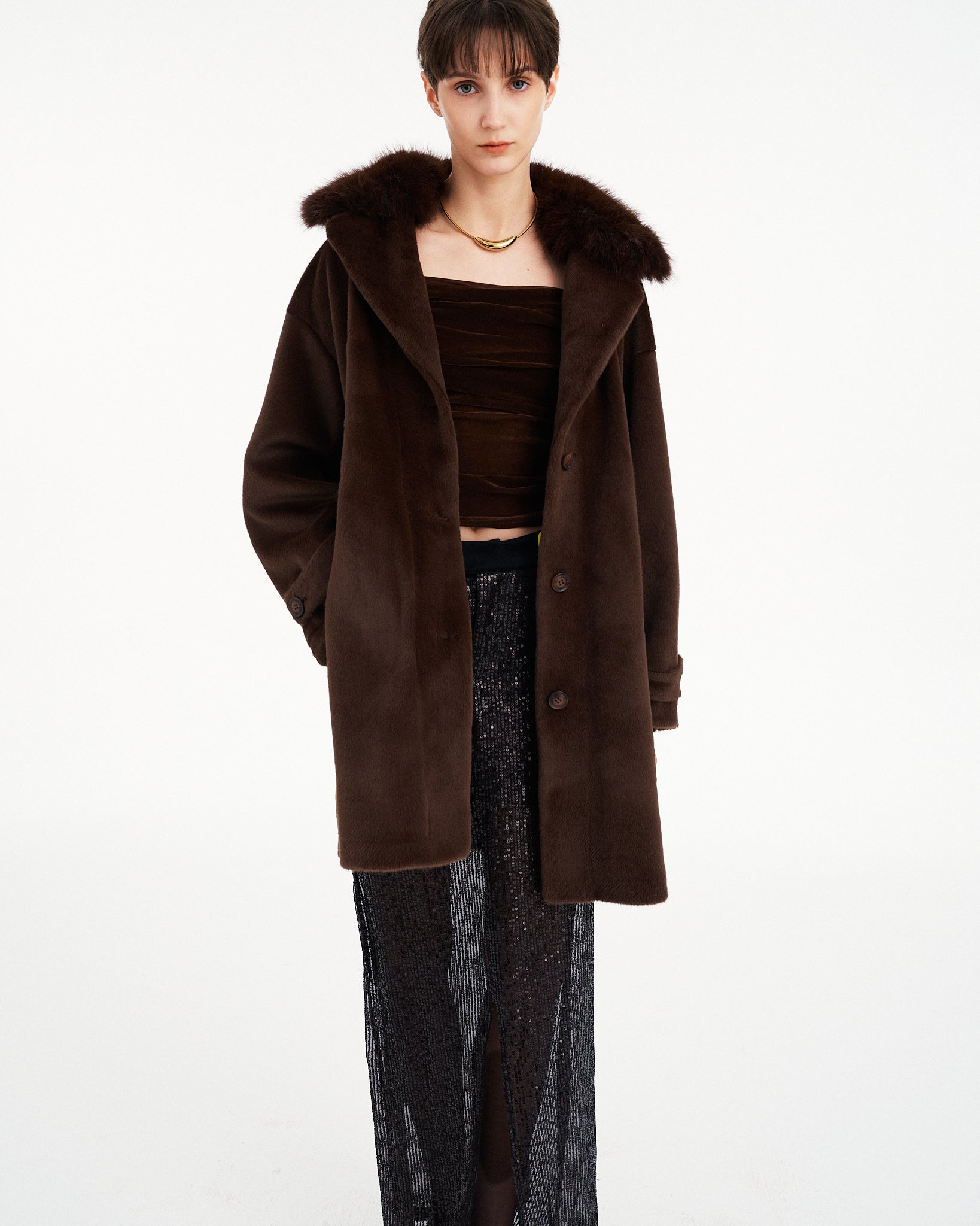 CAPPOTTO LUNGO IN ECOPELLICIA CON BOTTONE