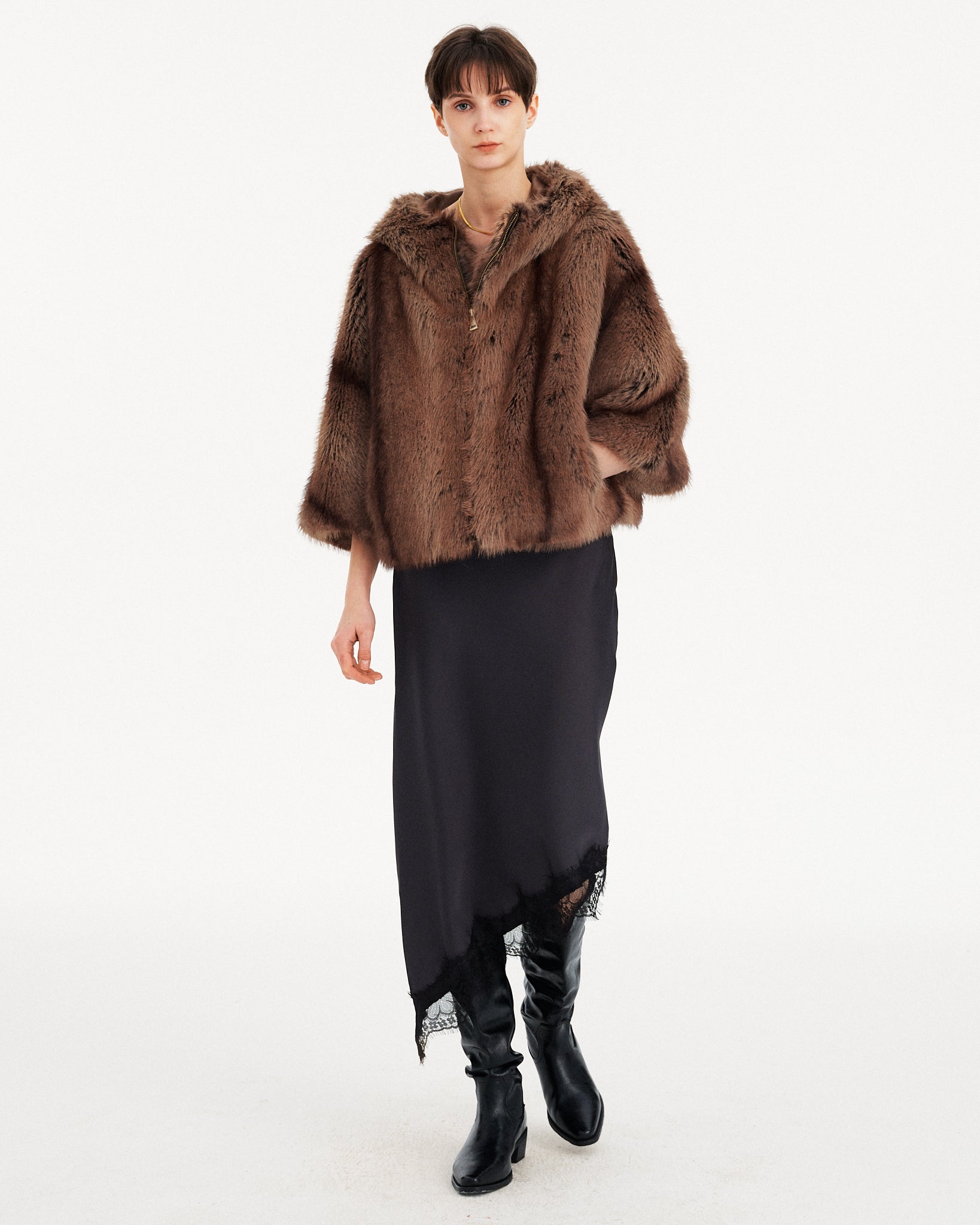 CAPPOTTO IN ECOPELLICCIA CON VOLUME