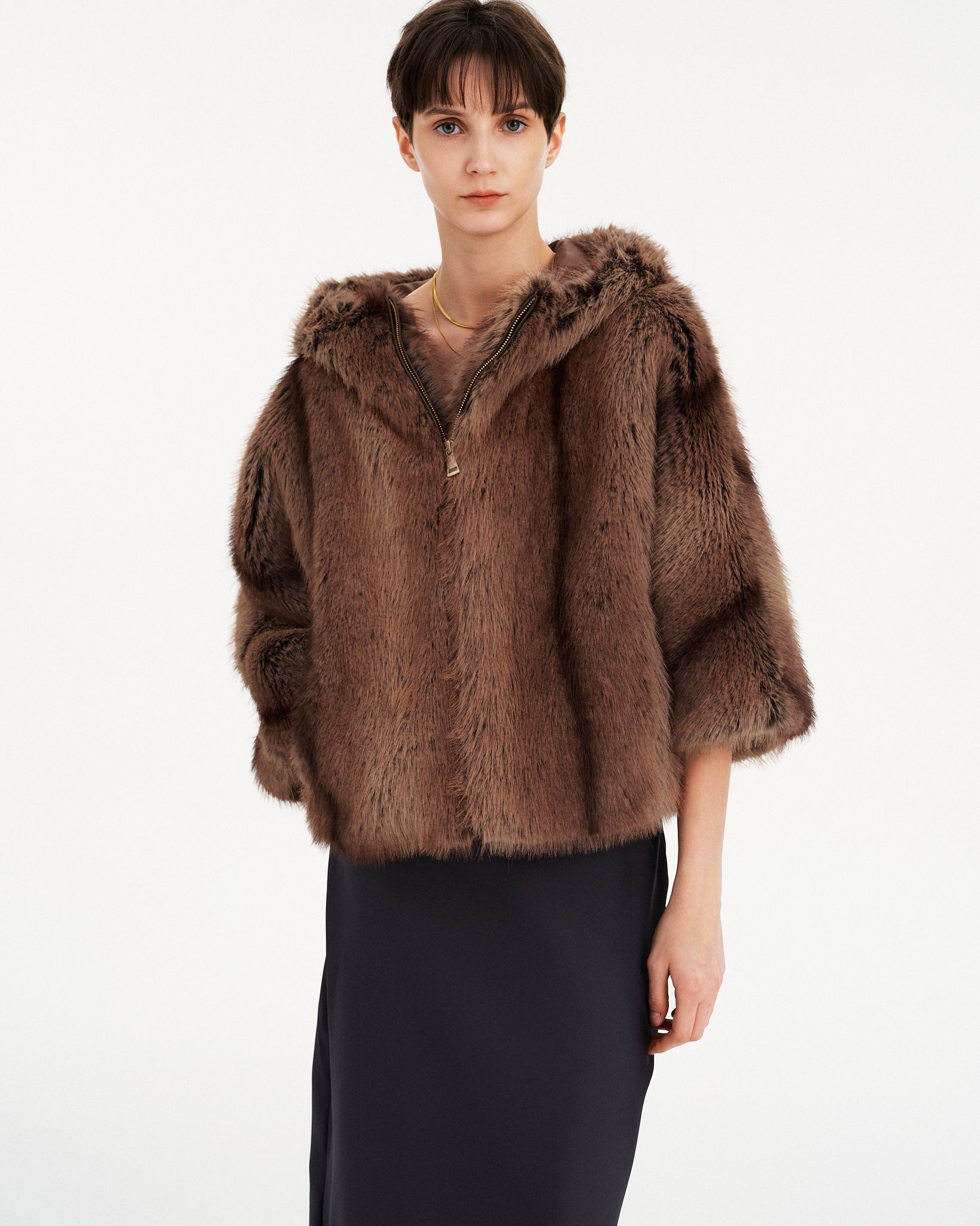 CAPPOTTO IN ECOPELLICCIA CON VOLUME