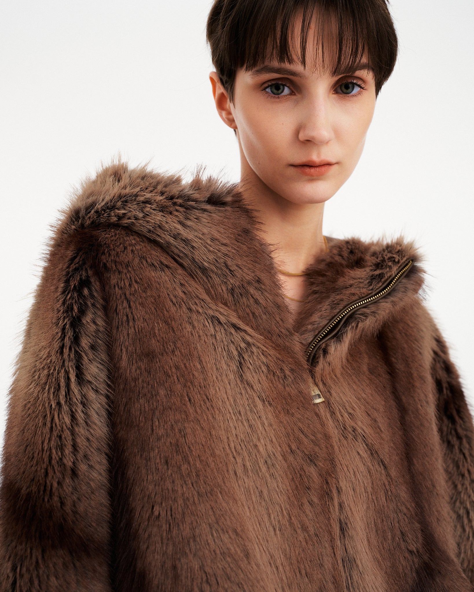 CAPPOTTO IN ECOPELLICCIA CON VOLUME